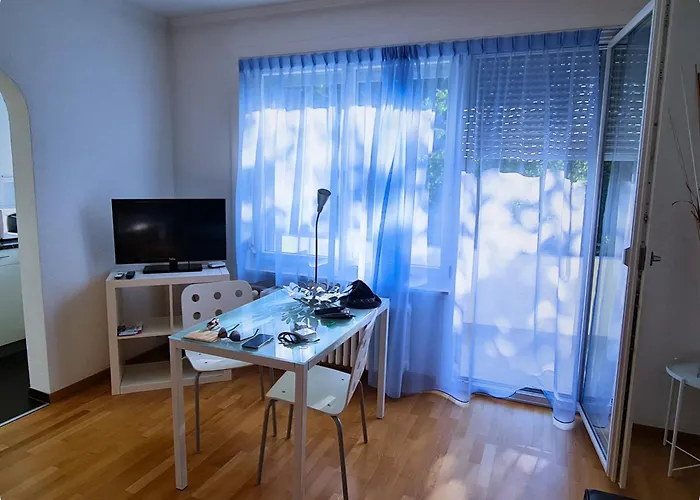 Hsh Monbijou Апартаменты